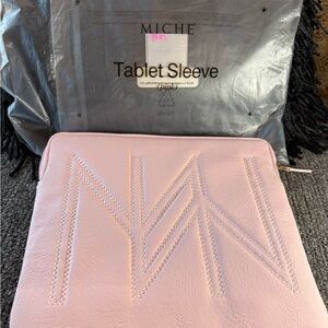 Miche Bag Pink Tablet Sleeve, 10x8 1/2”, brand new in packing.